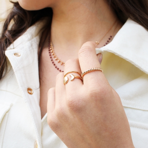 Photo de Bagues sans strass BAGUE HONORINE chez Perrine et Antoinette