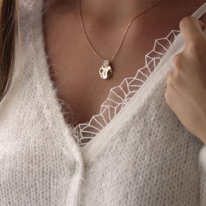 Photo de ARCHIVES_ETE COLLIER AÏNA chez Perrine et Antoinette