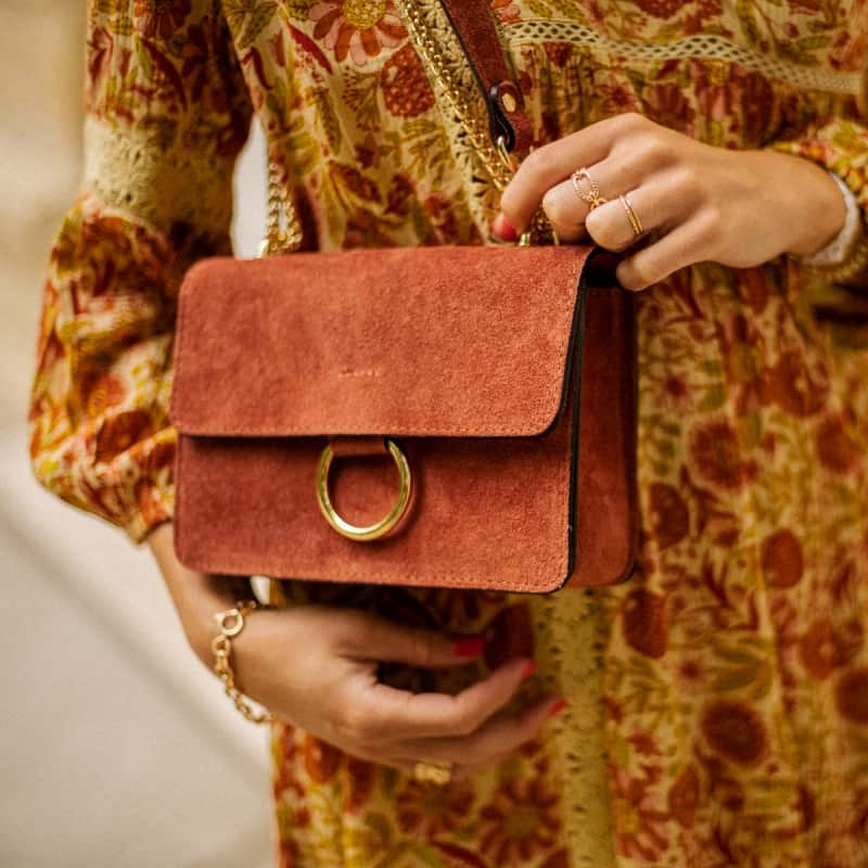 Sac rabat avec anneau 100 cuir terracotta Perrine Antoinette