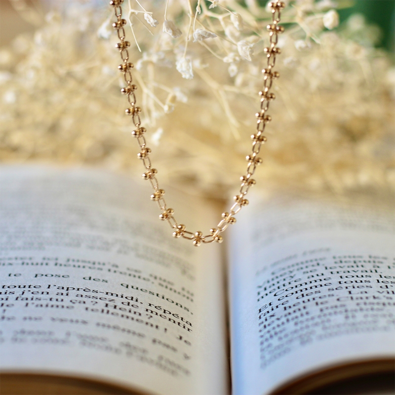 Photo de Plaqué Or COLLIER LIZO chez Perrine et Antoinette