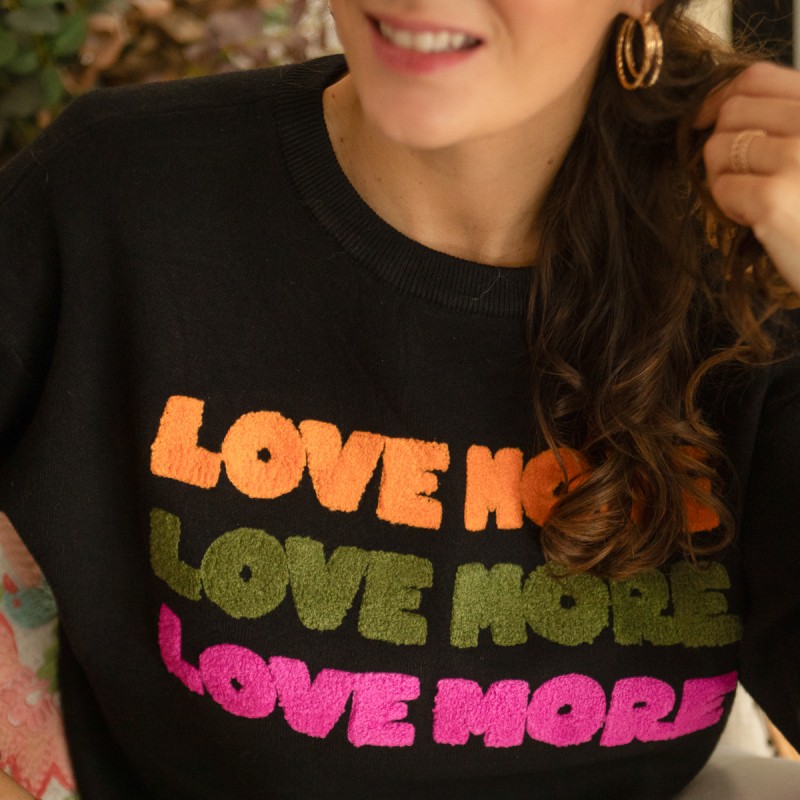 Photo de Prêt-à-Porter PULL LOVE MORE chez Perrine et Antoinette