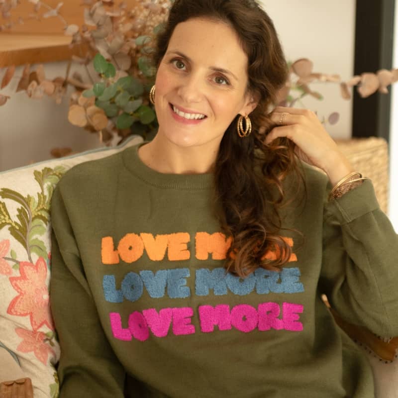 Photo de Prêt-à-Porter PULL LOVE MORE chez Perrine et Antoinette