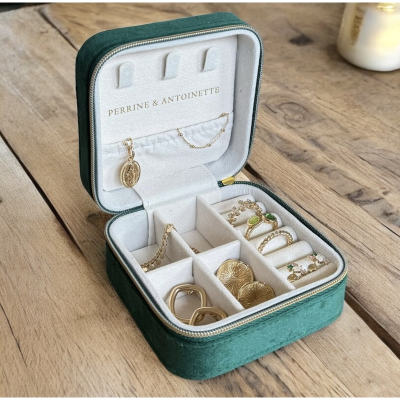 Photo de Accueil BOÎTE À BIJOUX P&A chez Perrine et Antoinette