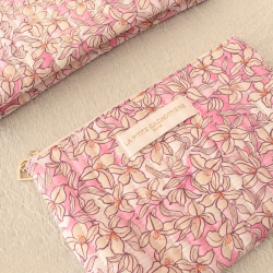 Photo de Accueil POCHETTES JADE chez Perrine et Antoinette