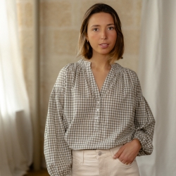 Photo de Prêt-à-Porter BLOUSE CONSTANCE chez Perrine et Antoinette