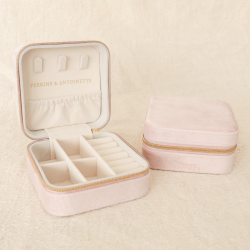 Photo de Accueil BOÎTE À BIJOUX P&A chez Perrine et Antoinette