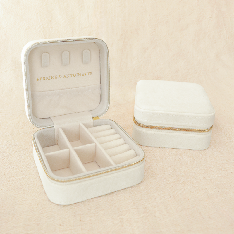 Photo de Accueil BOÎTE À BIJOUX P&A chez Perrine et Antoinette