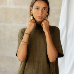 Photo de Prêt-à-Porter PONCHO EUGENE chez Perrine et Antoinette