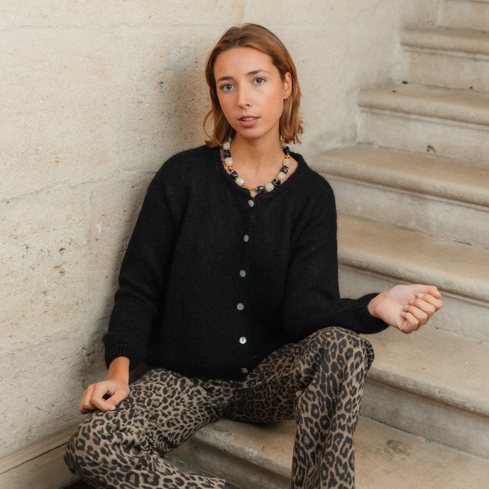 Photo de Prêt-à-Porter GILET HUGUES chez Perrine et Antoinette