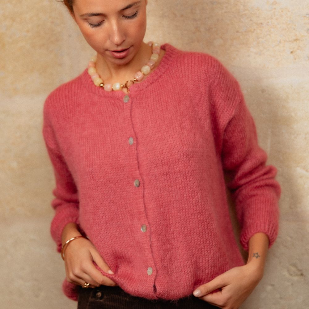 Photo de Prêt-à-Porter GILET HUGUES chez Perrine et Antoinette