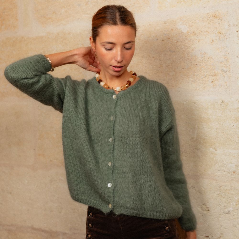 Photo de Prêt-à-Porter GILET HUGUES chez Perrine et Antoinette