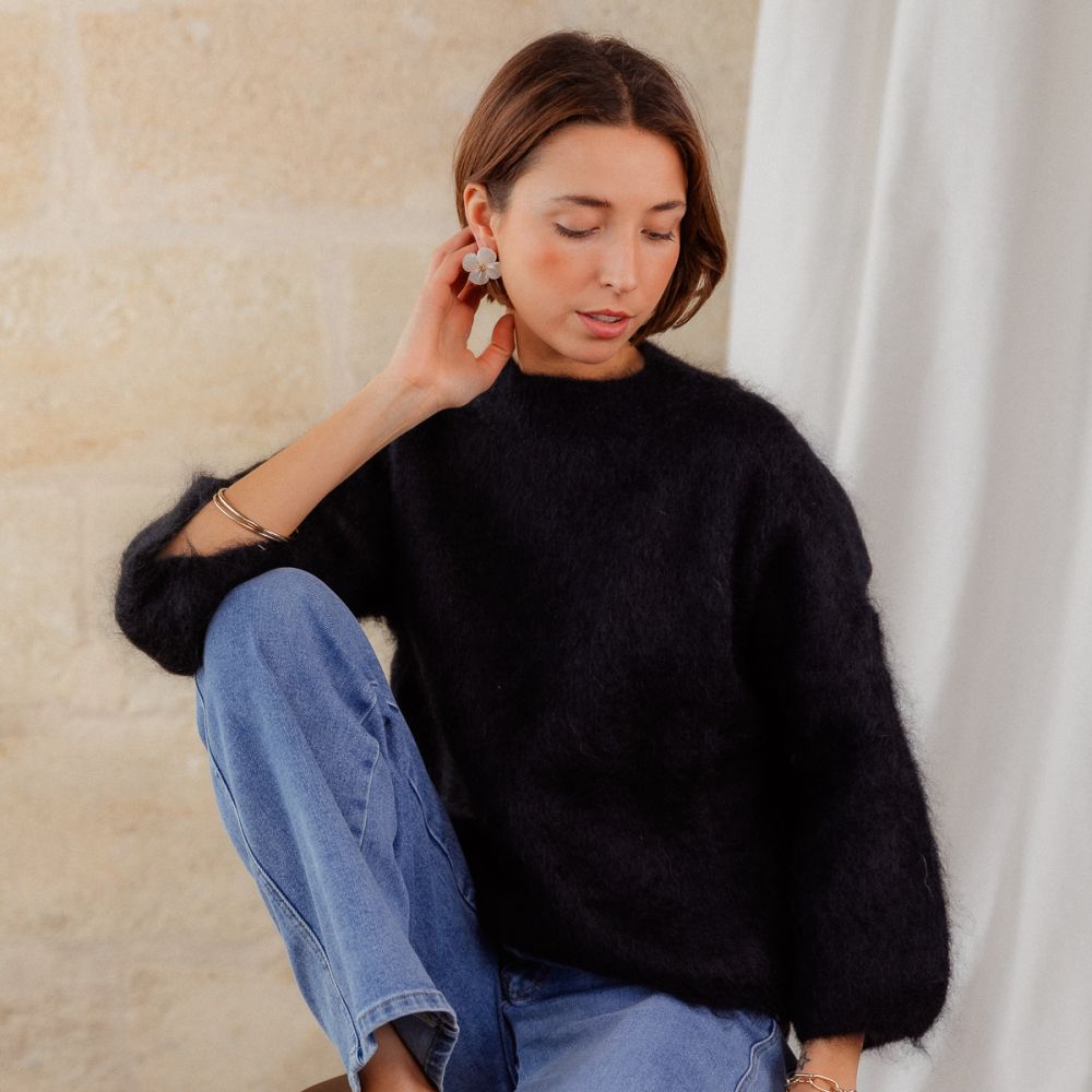 Photo de Prêt-à-Porter PULL AIMÉ chez Perrine et Antoinette