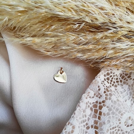 Photo de Petits pendentifs PENDENTIF GABRIELLE chez Perrine et Antoinette