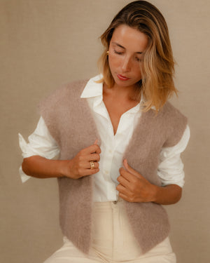 TAUPE